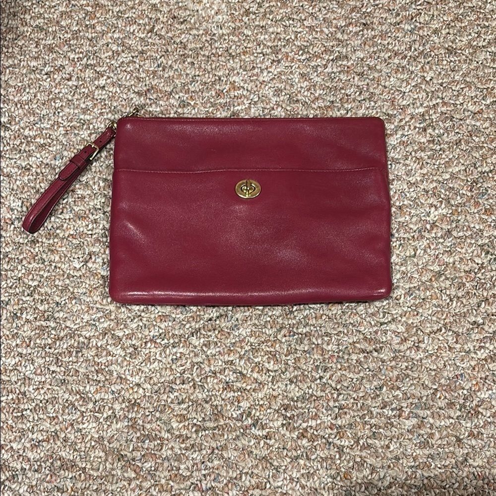 VINTAGE COACH leather clutch